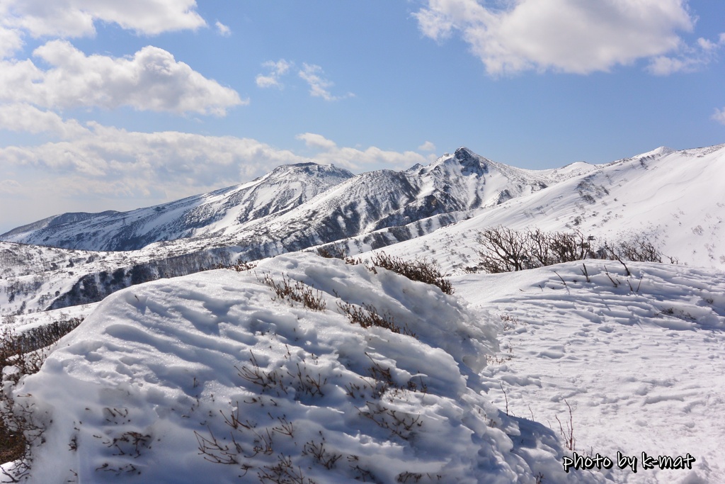 雪山も春の陽気