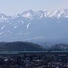 那須のお山と新幹線