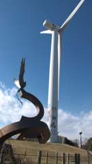 どっちがモノマネ？