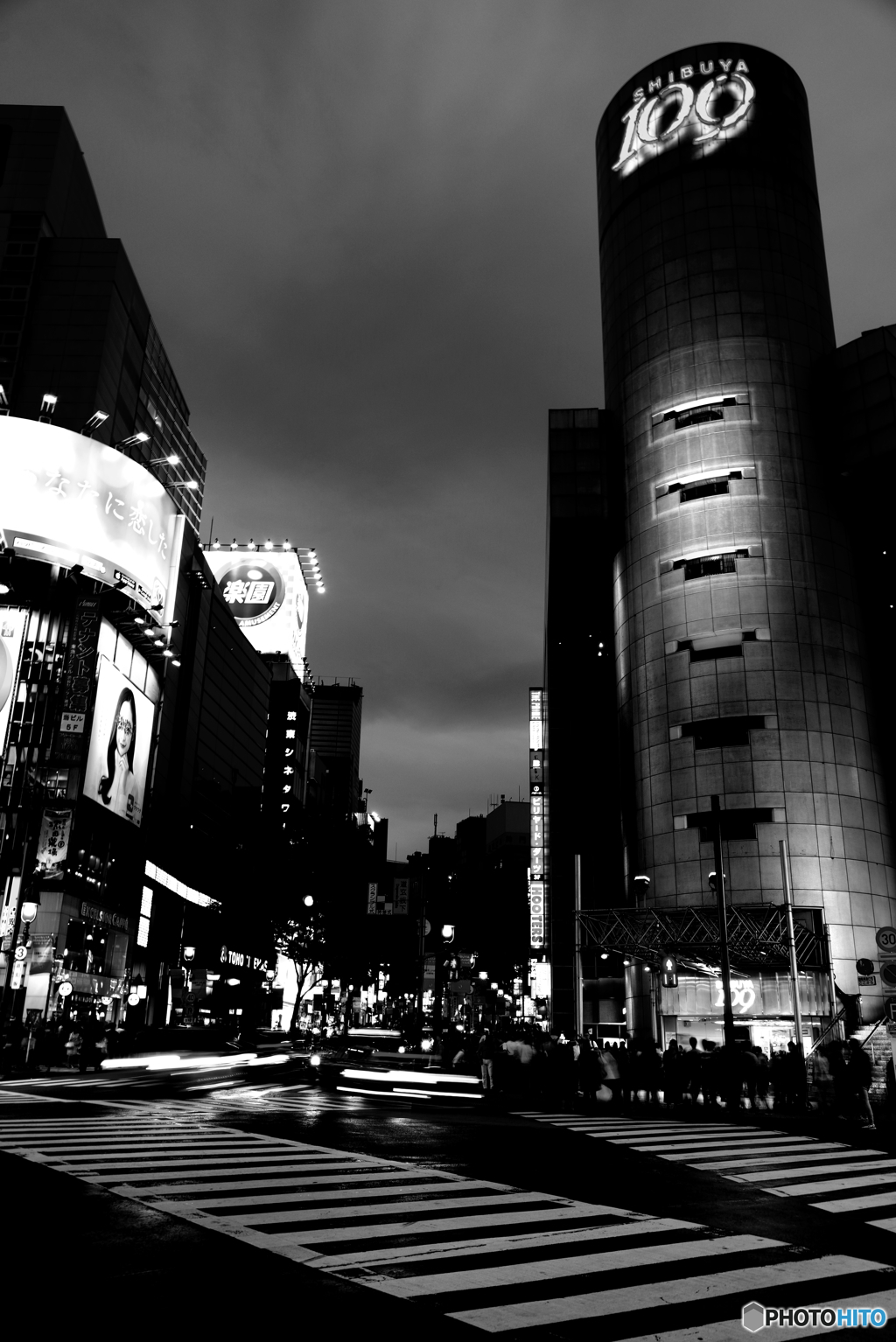 109 at night