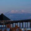 八甲田山と鶴の舞橋