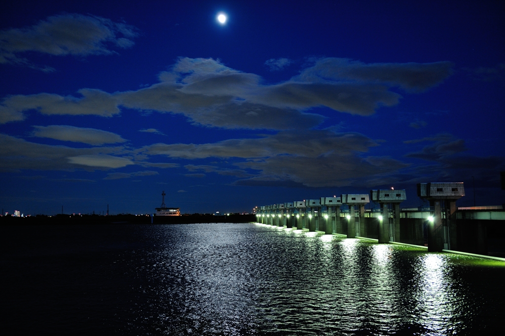 木曽川（夜）