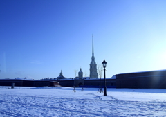 冬の朝（ペトロパブロフスク大聖堂）