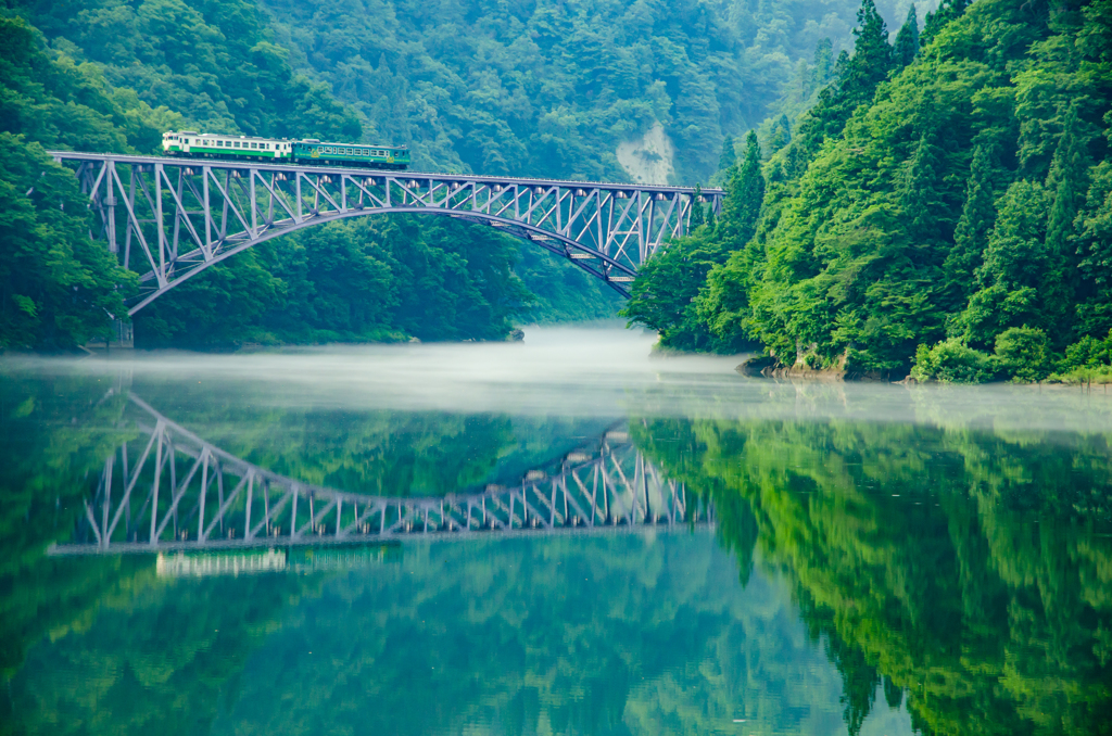 湖畔の朝