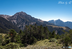 台湾百名山　南湖大山3742メートル　中央尖山　3705メートル