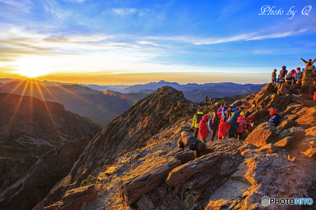 日の出＠新高山山頂3952メートル