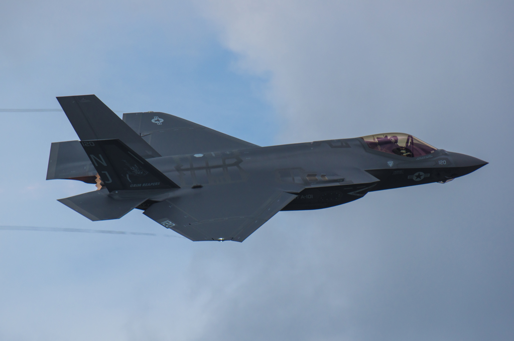 通りすがりのF-35