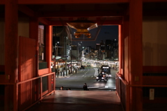 八坂神社西楼門から望む