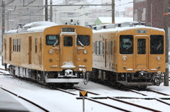 雪に凍える105・123系
