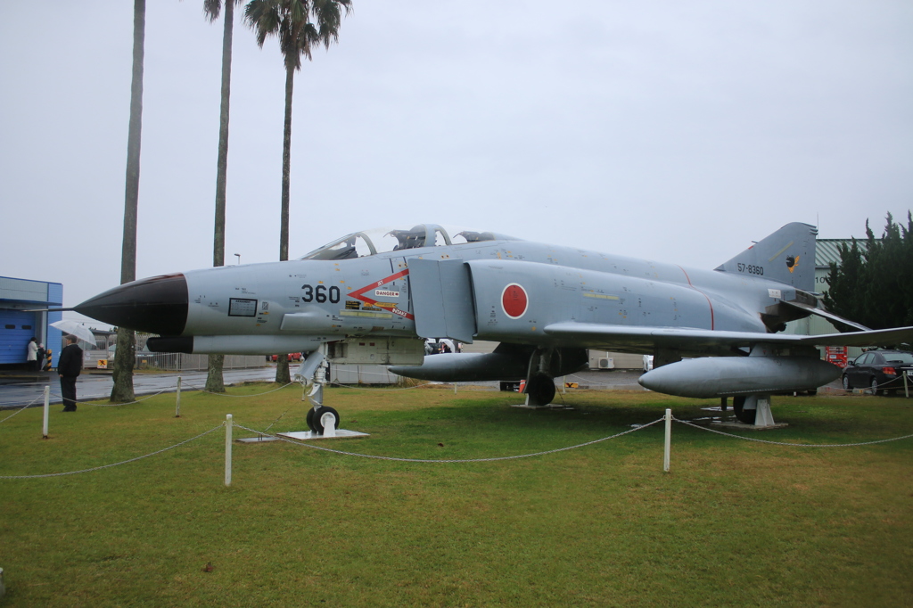 F-4EJ改スーパーファントムのゲ－トガード！