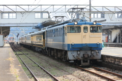 サロンカーナニハ　EF65