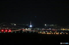 伊丹の夜　１ landing plane