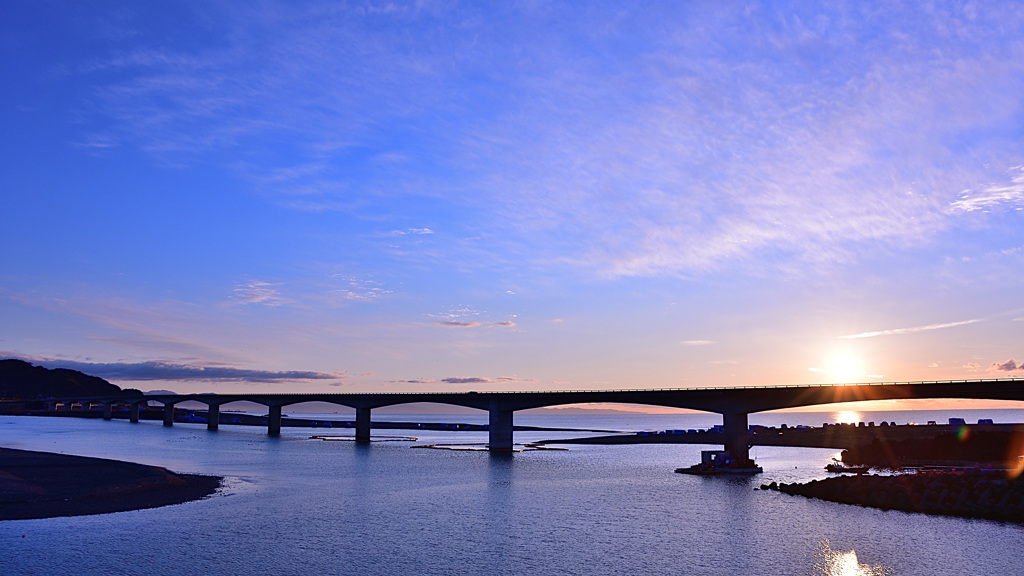 仁淀川河口からの日の出