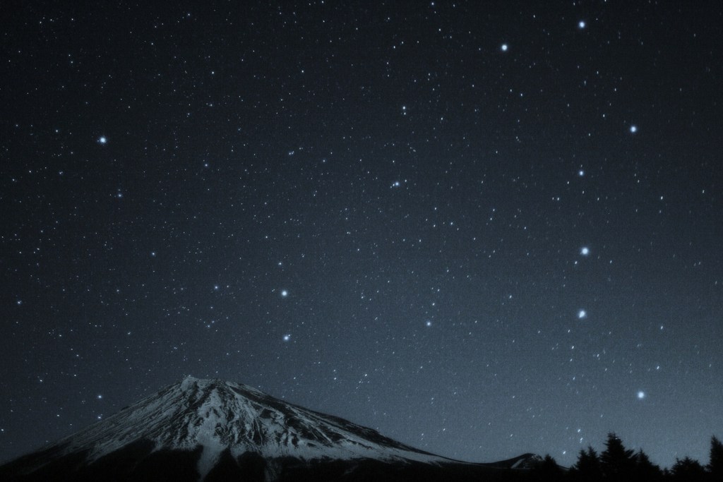 富士から上る北斗