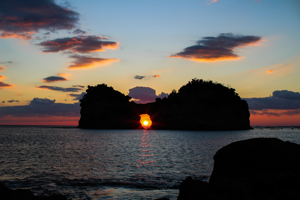 円月島の夕日