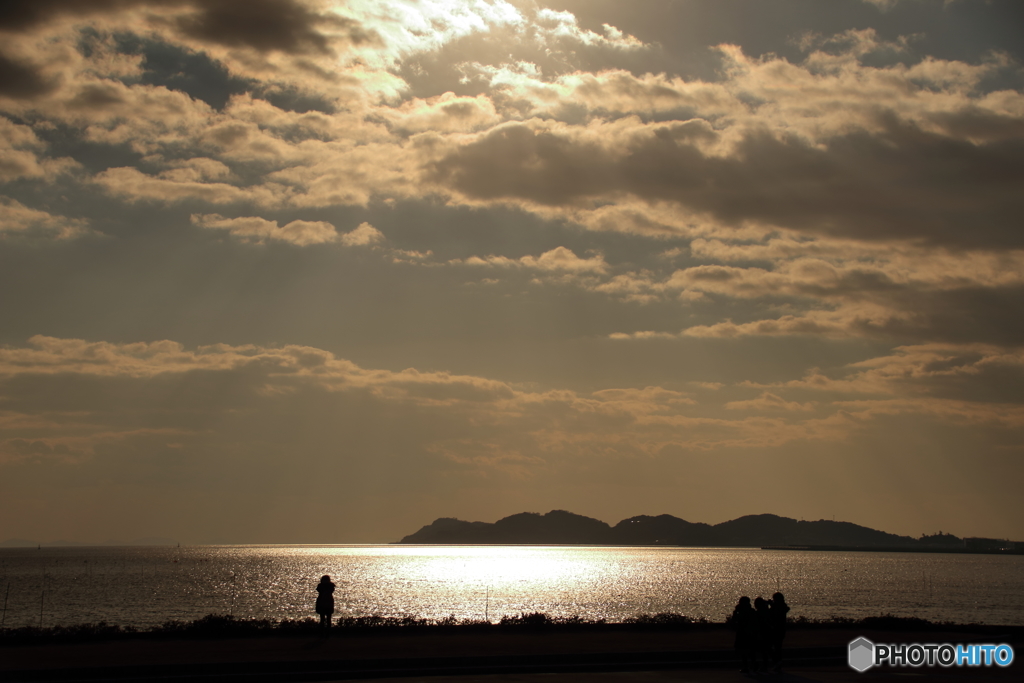 三河湾を望む