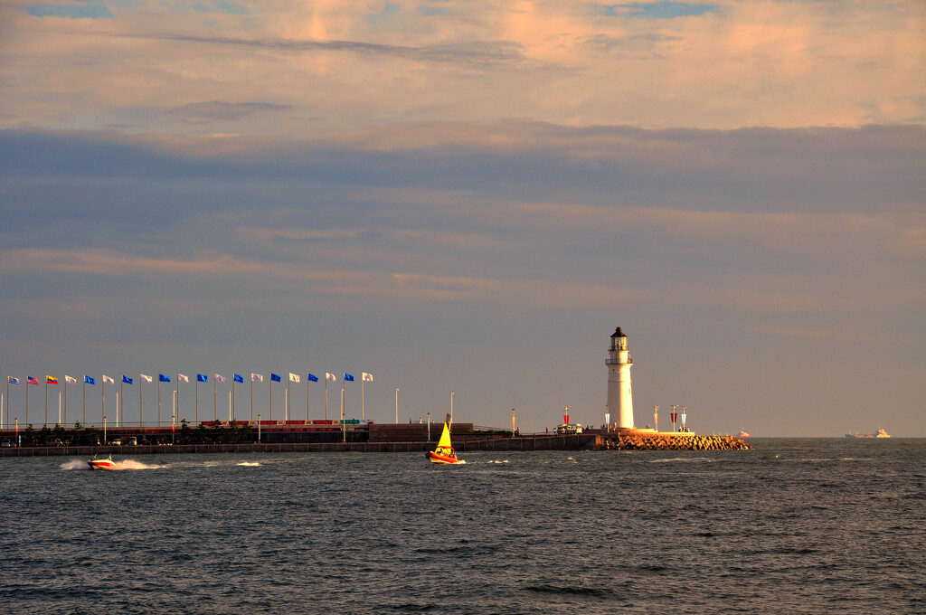 灯台のある風景
