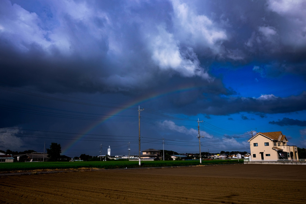 虹だ雨が来る
