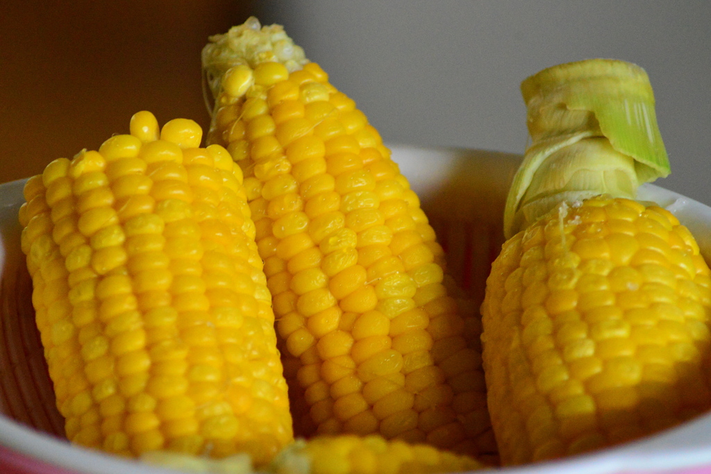 食欲をそそる色
