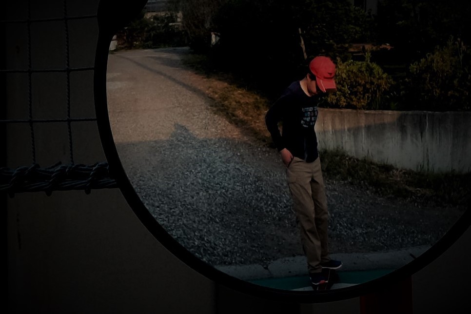 スケボー少年