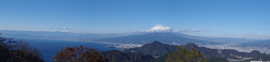 伊豆の国市からの富士山全貌