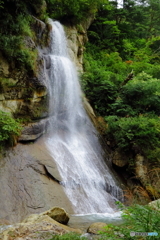 藤花の滝・下流側から(山形県紅葉川渓谷)