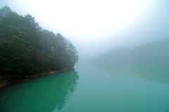 霧の奥へ