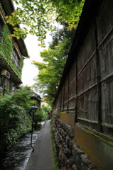 水のある町