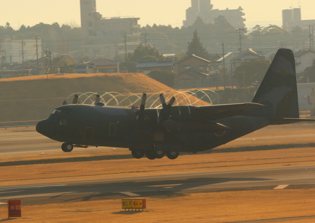 朝焼けC-130