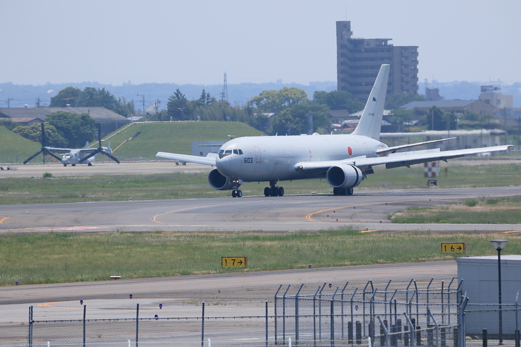 KC-767着陸