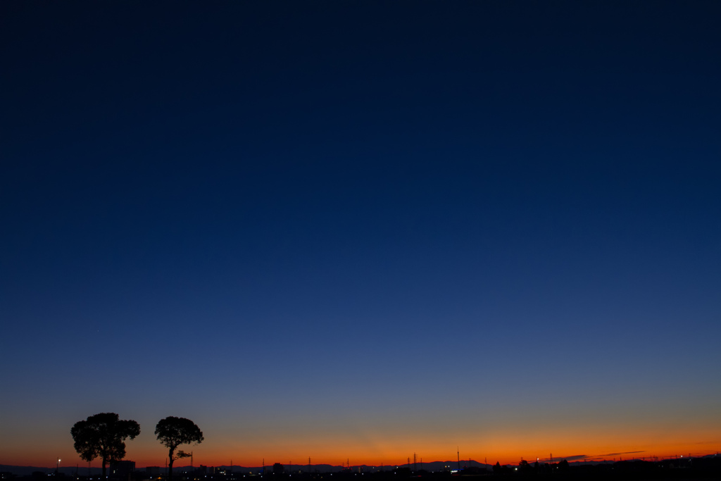 夜明け前