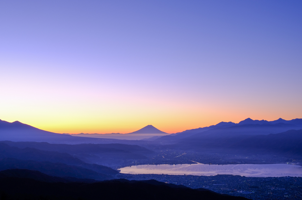 朝空の下で