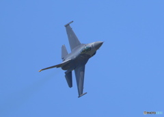 f16