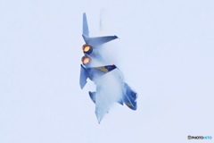 F15