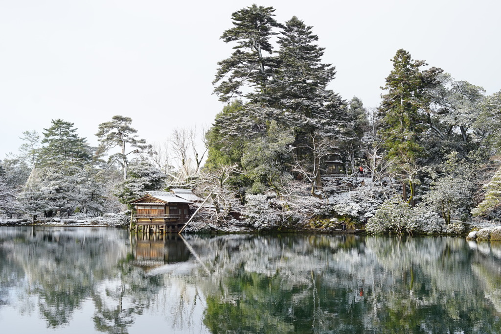 兼六園霞ケ池2