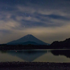 すっきりしない夜空