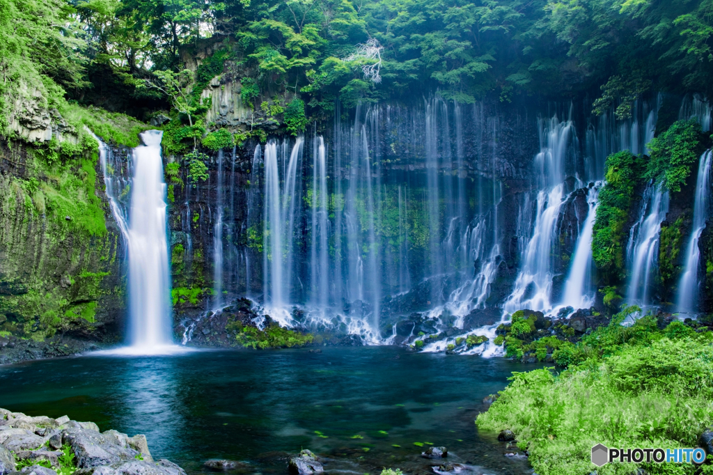 白糸の滝で