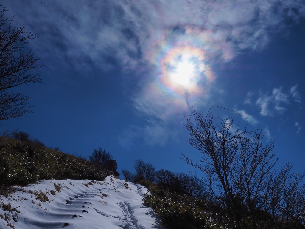 Iridescent clouds