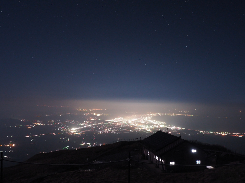 大山山頂からの夜景と星空 By Yk Id 写真共有サイト Photohito