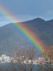 今日　虹を見ました。。。