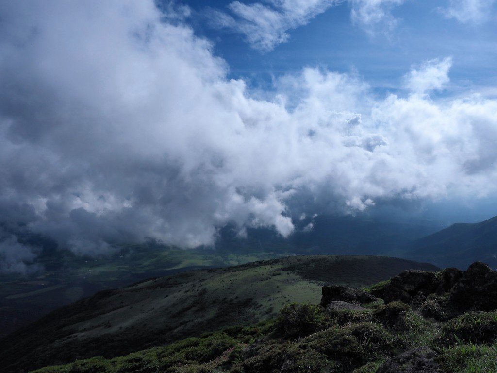 湧きたつ雲