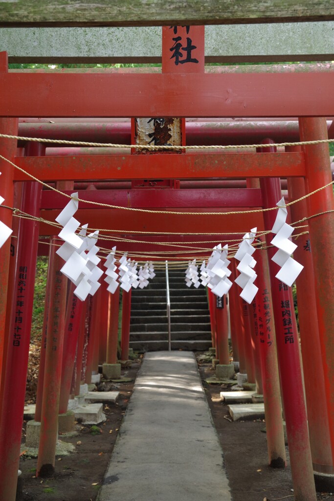 新屋山神社の鳥居