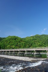 朝7時半の渡月橋