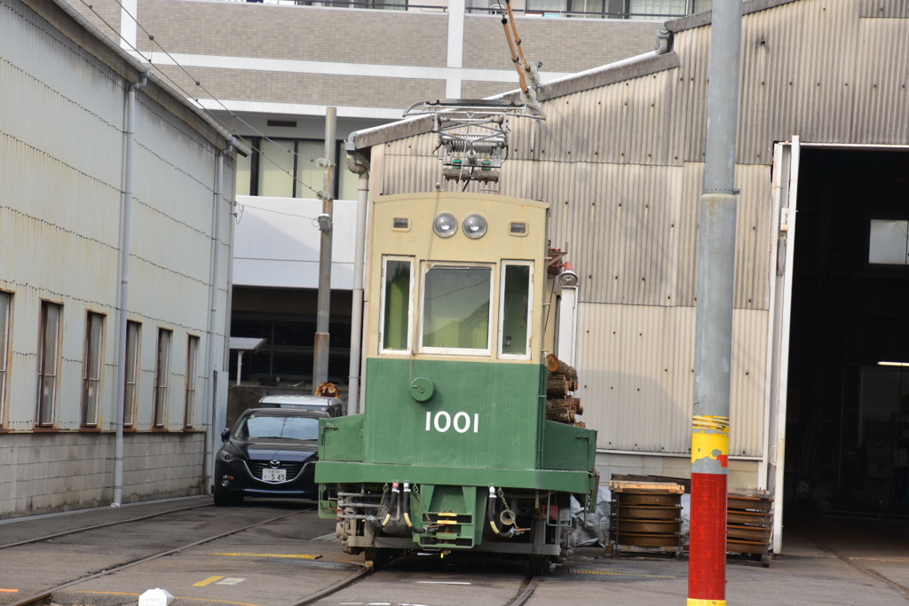 工場車両