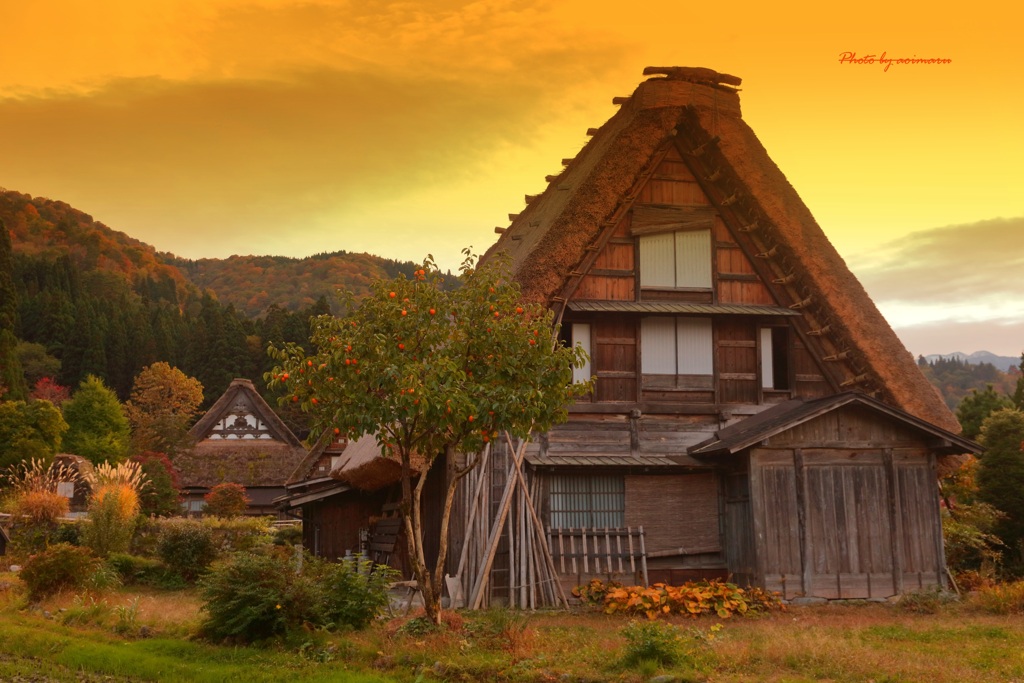 白川郷　秋の夕暮れ