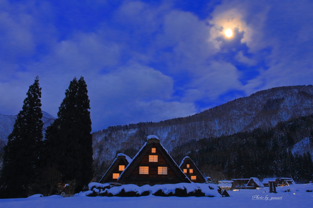 冬●白川郷の灯り