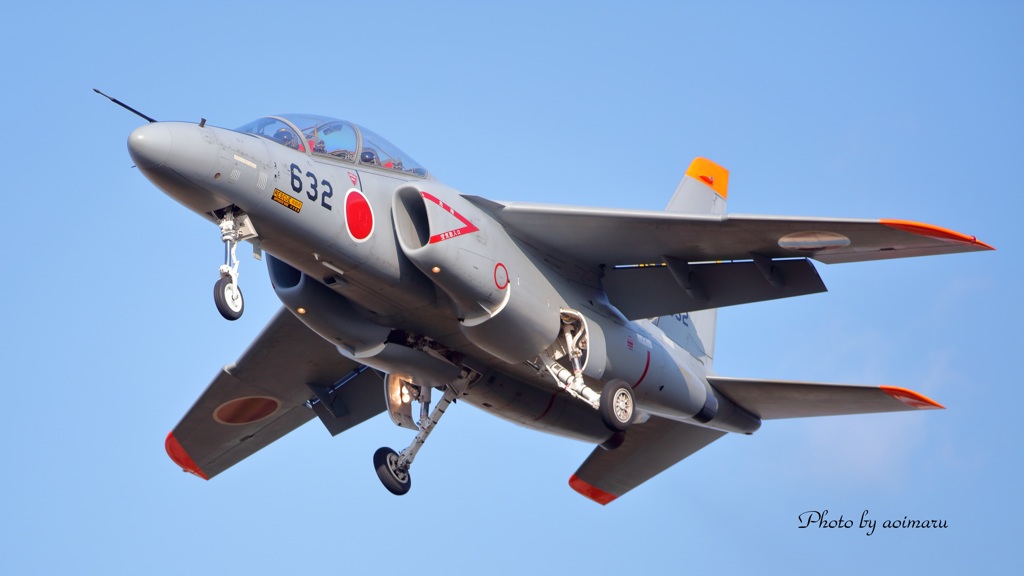 岐阜基地T-4