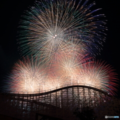 長島温泉(花火大競演）