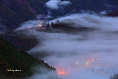 郡上八幡城と街灯り