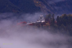 雲上の山城